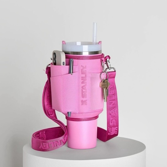 Stanley Other - Stanley 40oz Quencher Carry All “Peony”